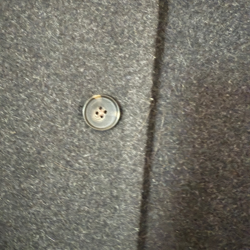 Everlane • The Italian ReWool Cocoon Coat, Charcoal - Picture 10 of 10